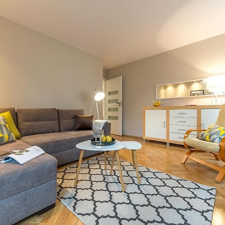 Chmielna 73 P&O Serviced Apartments Varsavia Esterno foto