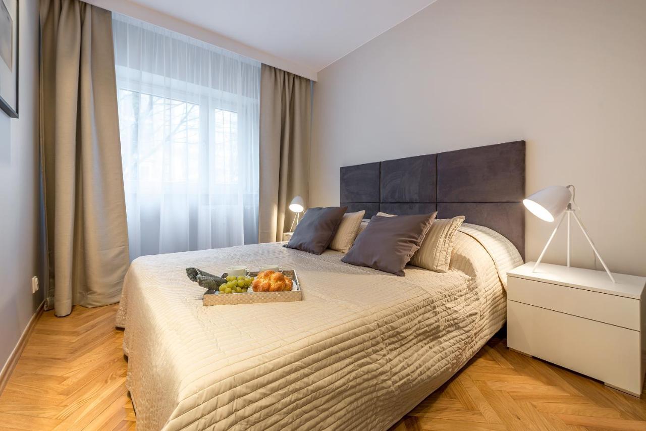 Chmielna 73 P&O Serviced Apartments Varsavia Esterno foto